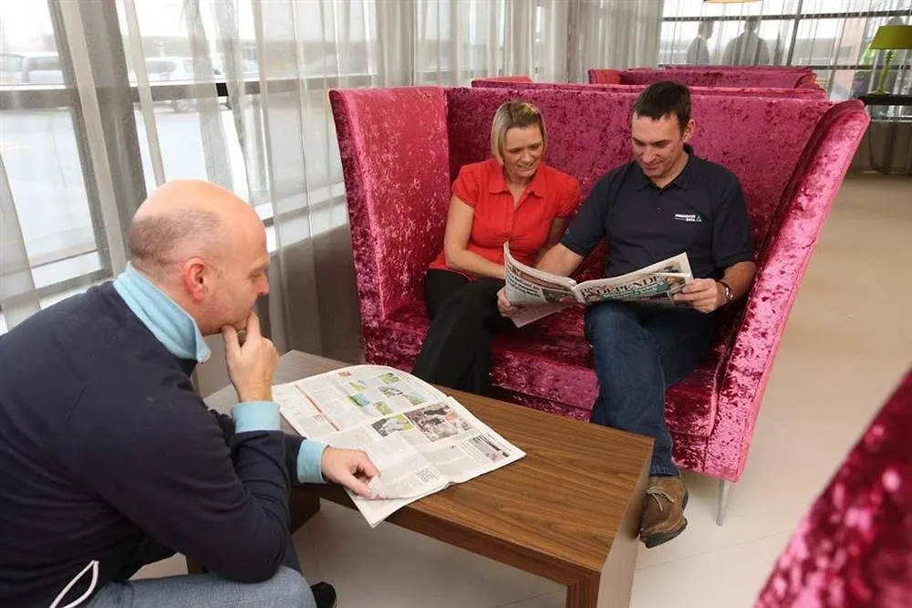 *** Hotell Hampton By Hilton Liverpool John Lennon Airport Speke Storbritannien