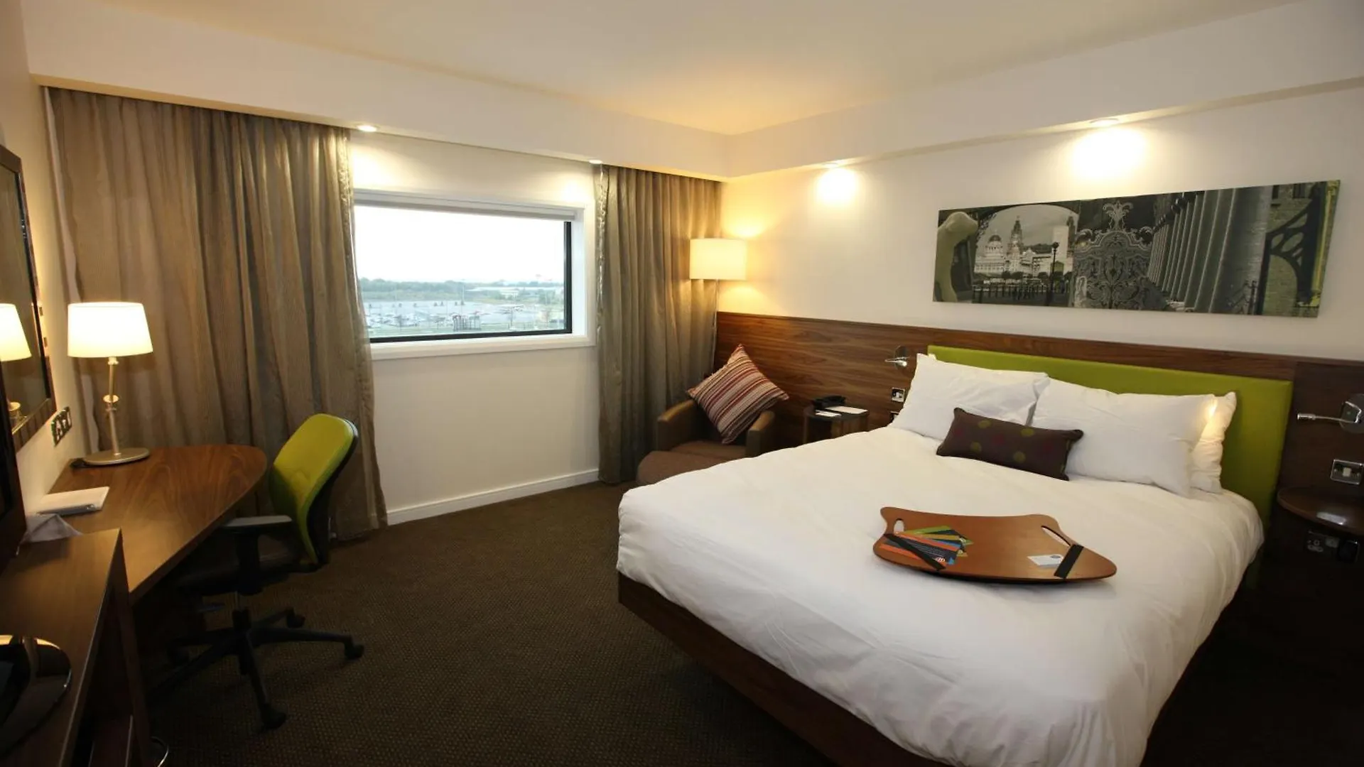 Hampton By Hilton Liverpool John Lennon Airport Speke 3*,