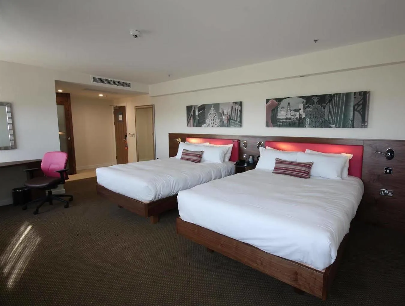 Hotell Hampton By Hilton Liverpool John Lennon Airport Speke